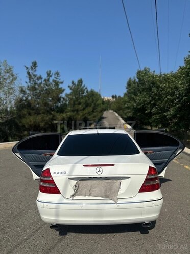 Mercedes E 240 2002, 238,000 km - 2.4 l - Bakı