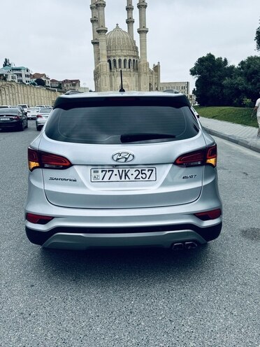 Hyundai Santa Fe 2016, 198,000 km - 2.2 l - Bakı