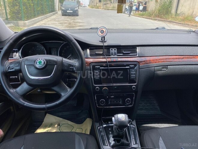 Skoda Superb 2010, 360,000 km - 1.8 l - Bakı