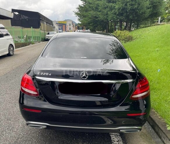 Mercedes E 220 d 2016, 215,000 km - 2.0 l - Bakı
