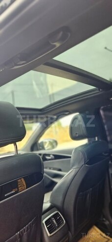 Kia Sorento-14