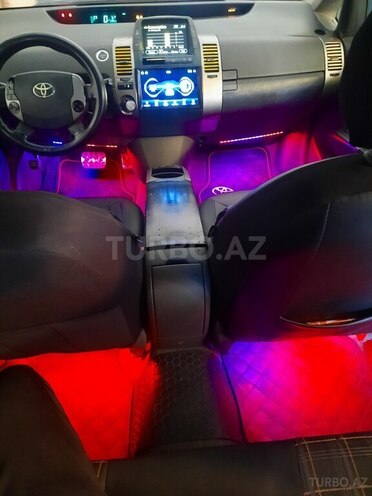 Toyota Prius-2