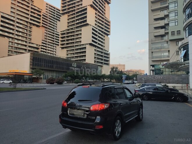 Hyundai Santa Fe-8