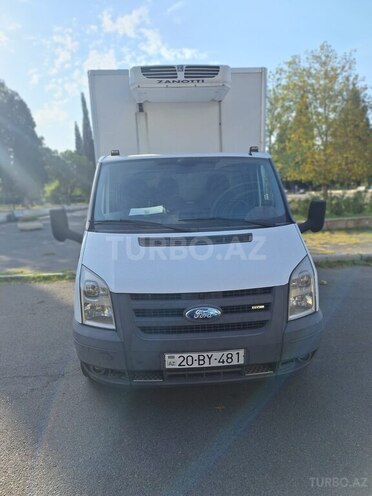 Ford Transit-1