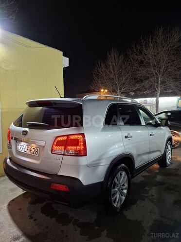 Kia Sorento-2