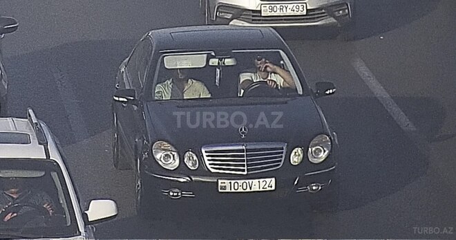 Mercedes E 220 d-18