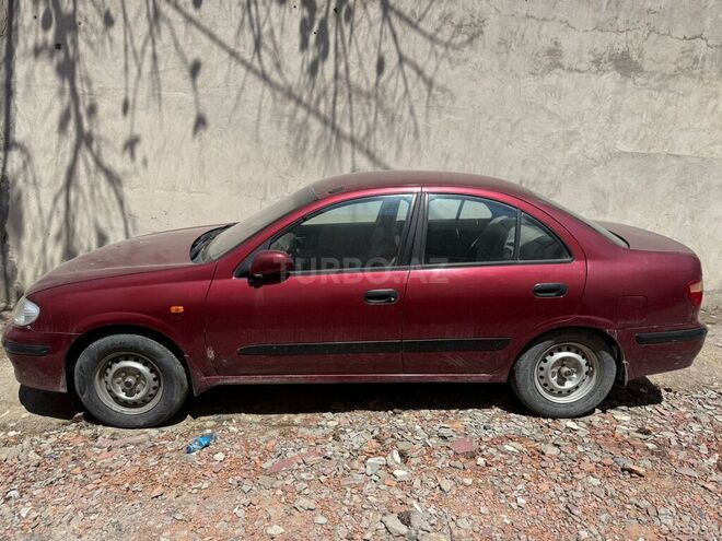 Nissan Sunny 2001, 300,000 km - 1.6 l - Bakı