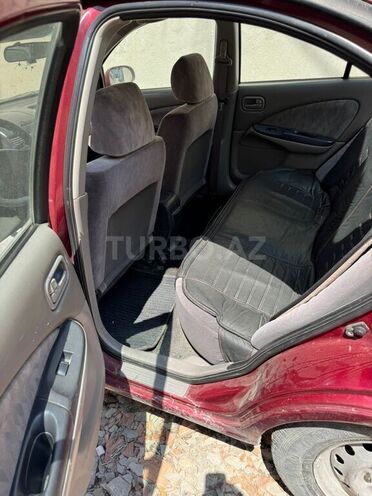 Nissan Sunny 2001, 300,000 km - 1.6 l - Bakı