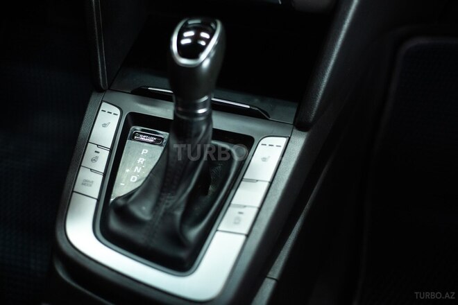 Hyundai Avante 2016, 180,000 km - 1.6 l - Sumqayıt