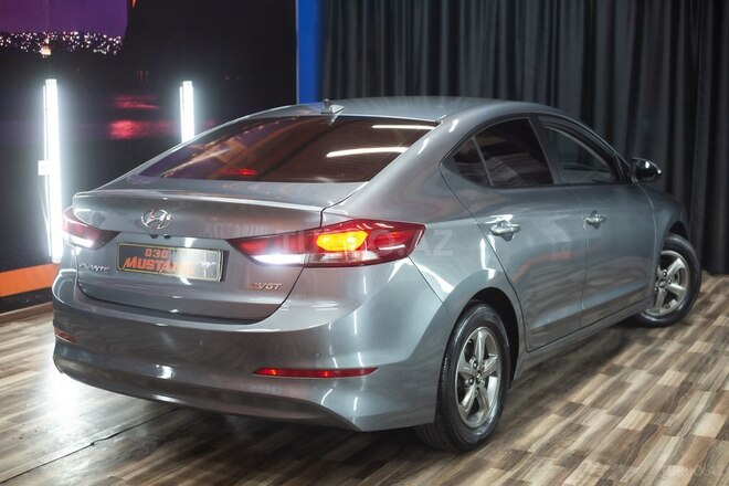 Hyundai Avante 2016, 180,000 km - 1.6 l - Sumqayıt