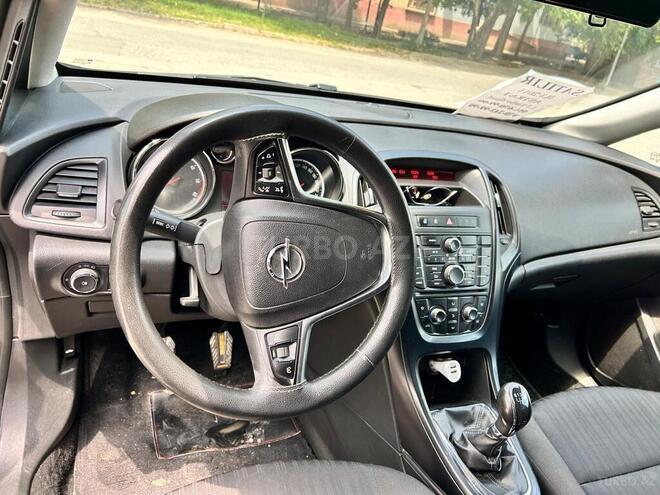 Opel Astra 2011, 305,000 km - 1.3 l - Mingəçevir
