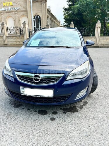 Opel Astra 2011, 305,000 km - 1.3 l - Mingəçevir