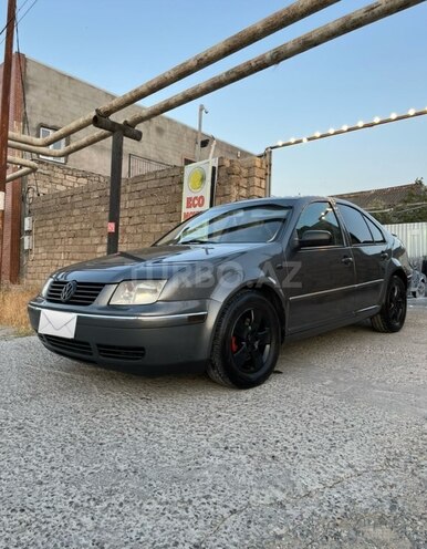 Volkswagen Jetta-4