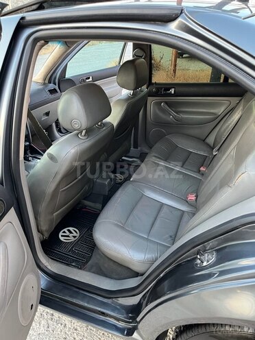 Volkswagen Jetta-8