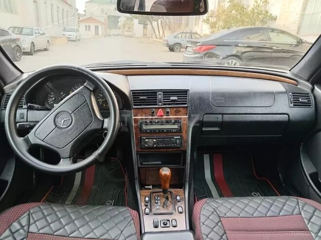 Mercedes C 240 1999, 240,000 km - 2.4 л - Bakı