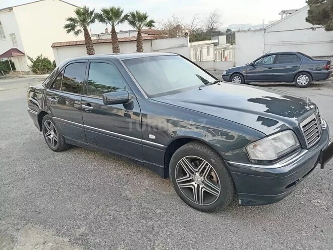 Mercedes C 240 1999, 240,000 km - 2.4 л - Bakı
