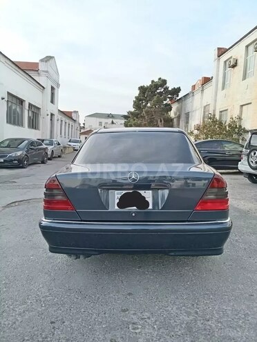 Mercedes C 240 1999, 240,000 km - 2.4 л - Bakı