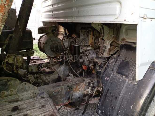 KamAz 5511 1998, 300,000 km - 11.0 l - Şəki