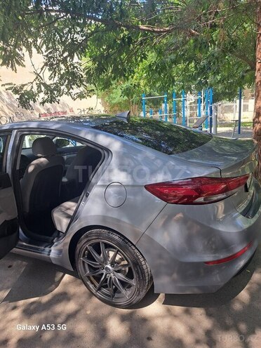 Hyundai Elantra 2017, 100,000 km - 2.0 л - Bakı