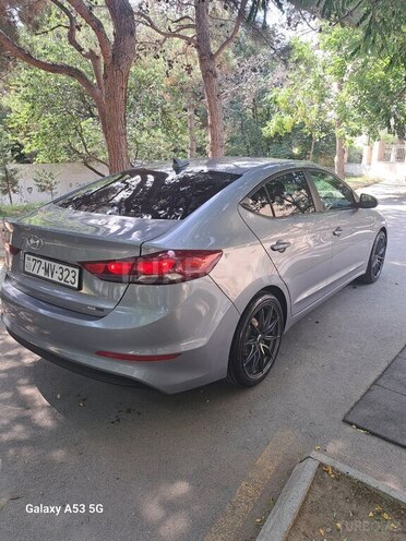 Hyundai Elantra 2017, 100,000 km - 2.0 л - Bakı