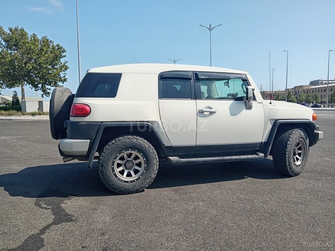 Toyota FJ Cruiser 2008, 174,000 km - 4.0 л - Bakı