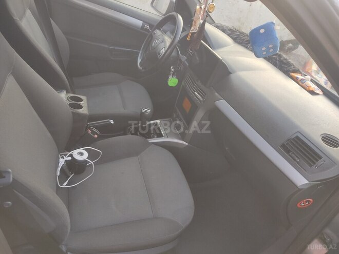 Opel Astra 2006, 240,000 km - 1.3 l - Cəlilabad
