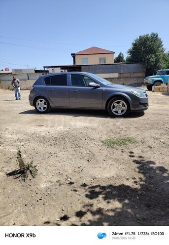 Opel Astra 2006, 240,000 km - 1.3 l - Cəlilabad
