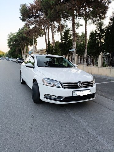 Volkswagen Passat 2014, 154,600 km - 1.8 l - Bakı