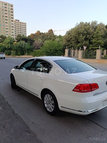 Volkswagen Passat 2014, 154,600 km - 1.8 l - Bakı