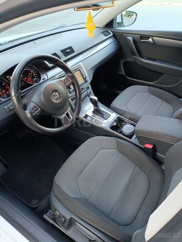 Volkswagen Passat 2014, 154,600 km - 1.8 l - Bakı