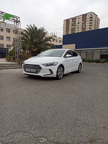 Hyundai Avante 2018, 92,000 km - 1.6 л - Bakı