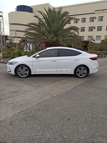 Hyundai Avante 2018, 92,000 km - 1.6 л - Bakı