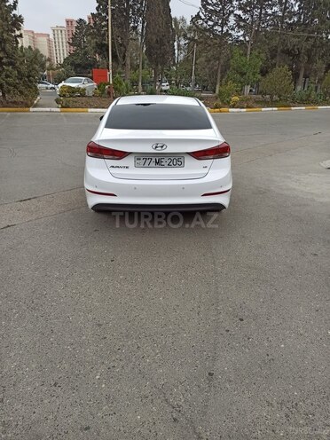 Hyundai Avante 2018, 92,000 km - 1.6 л - Bakı
