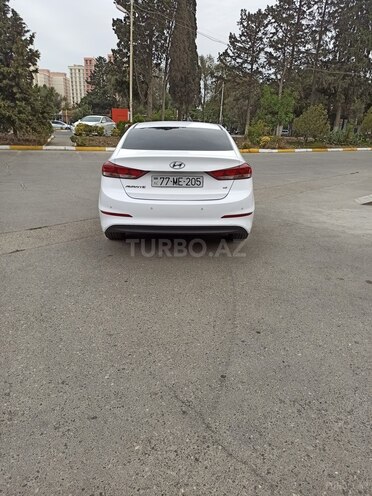 Hyundai Avante 2018, 92,000 km - 1.6 л - Bakı