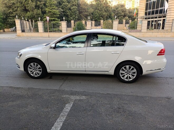 Volkswagen Passat 2014, 154,600 km - 1.8 l - Bakı