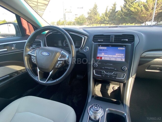 Ford Fusion (North America) 2019, 82,000 km - 1.5 л - Bakı