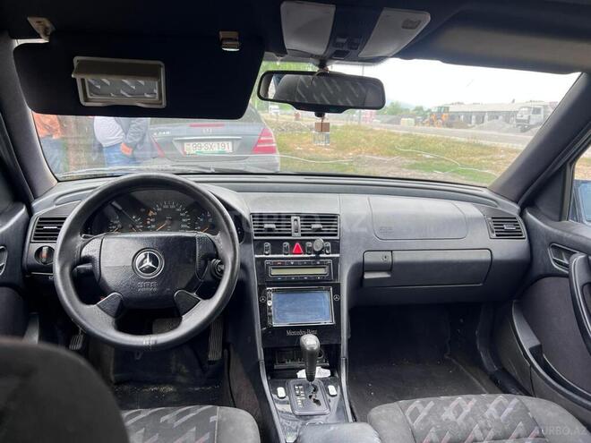 Mercedes C 250 d 1997, 352,145 km - 2.5 л - İsmayıllı