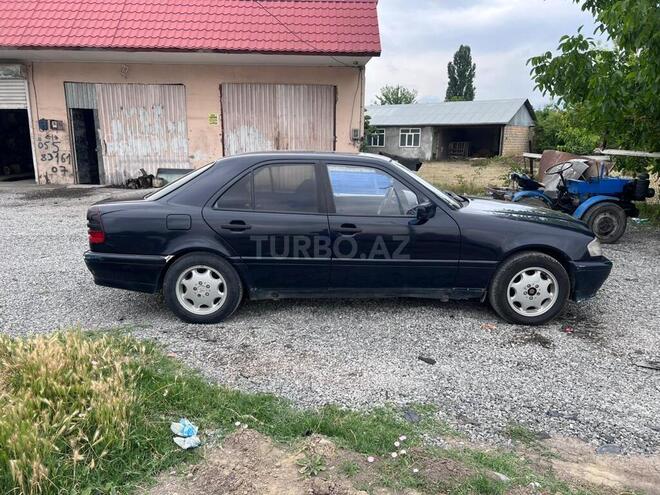 Mercedes C 250 d 1997, 352,145 km - 2.5 л - İsmayıllı