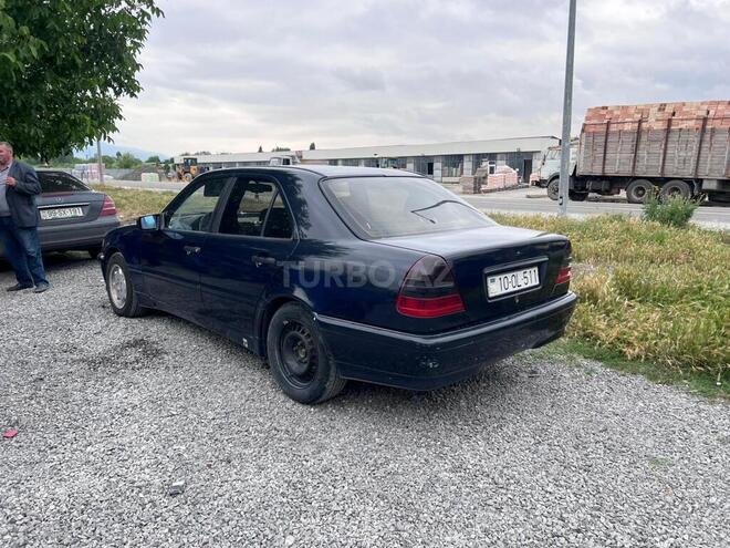Mercedes C 250 d 1997, 352,145 km - 2.5 л - İsmayıllı