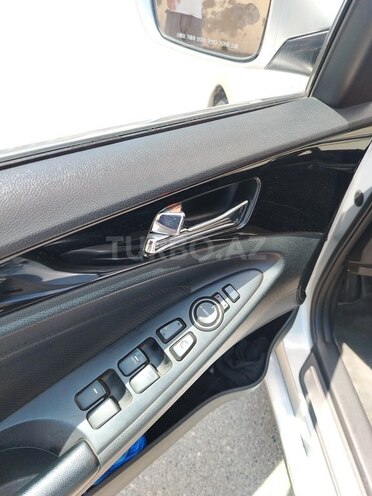 Hyundai Sonata 2010, 142,000 km - 2.0 l - Bakı