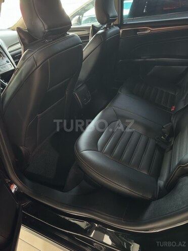 Ford Fusion (North America)-13