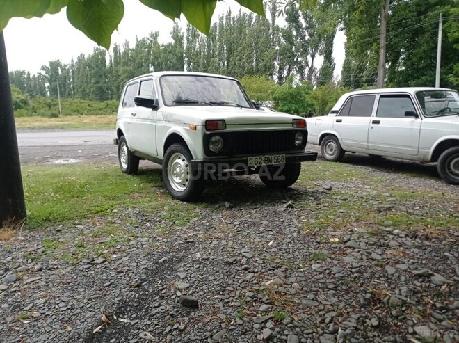 LADA (VAZ) Niva 1983, 318,000 km - 1.7 l - Zaqatala