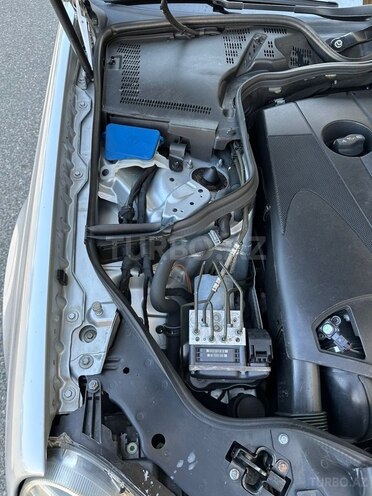 Mercedes E 220 d 2006, 300,000 km - 2.2 l - Bakı