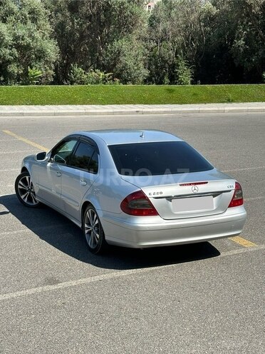 Mercedes E 220 d 2006, 300,000 km - 2.2 l - Bakı