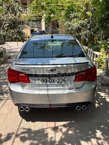 Chevrolet Cruze-5