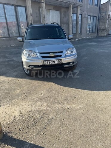 Chevrolet Niva 2015, 61,000 km - 1.7 l - Quba