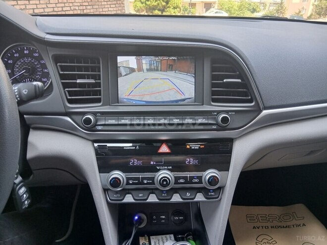 Hyundai Elantra 2019, 103,000 km - 2.0 l - Bakı
