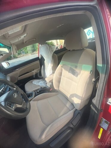 Hyundai Elantra 2018, 145,000 km - 2.0 l - Bakı