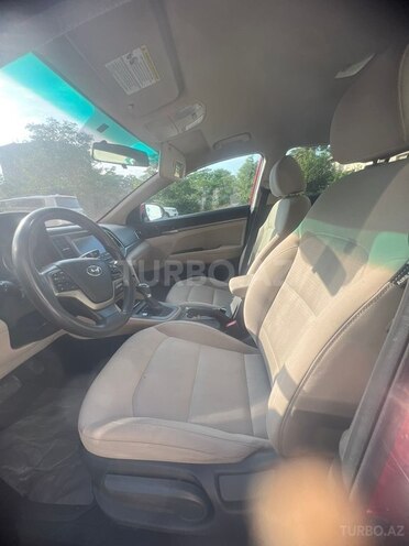 Hyundai Elantra 2018, 145,000 km - 2.0 l - Bakı