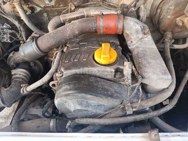 GAZ Sobol 2003, 605,000 km - 2.4 l - Sumqayıt
